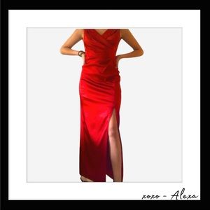 Tahari Silk Satin Red Formal Gown Dress / Wedding Guest (Very Jessica Rabbit)